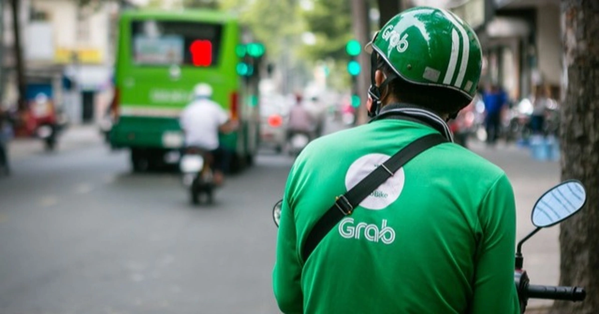 Đề xuất đóng BHXH bắt buộc cho tài xế xe công nghệ