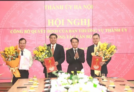 Hà Nội công bố quyết định về công tác cán bộ