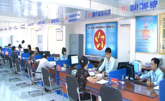 Thủ tướng yêu cầu bãi bỏ ít nhất 30% điều kiện đầu tư kinh doanh, giảm ít nhất 30% thời gian giải quyết TTHC