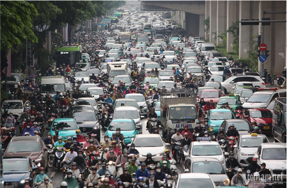Mở rộng loạt tuyến đường nội đô Hà Nội: Không thể chỉ nghĩ cho ô tô