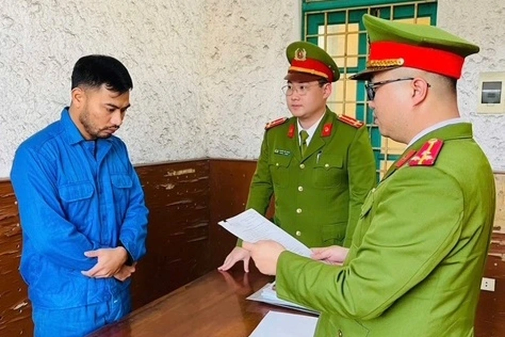 Nguyên giám đốc chi nhánh ngân hàng ở Quảng Ninh bị khởi tố