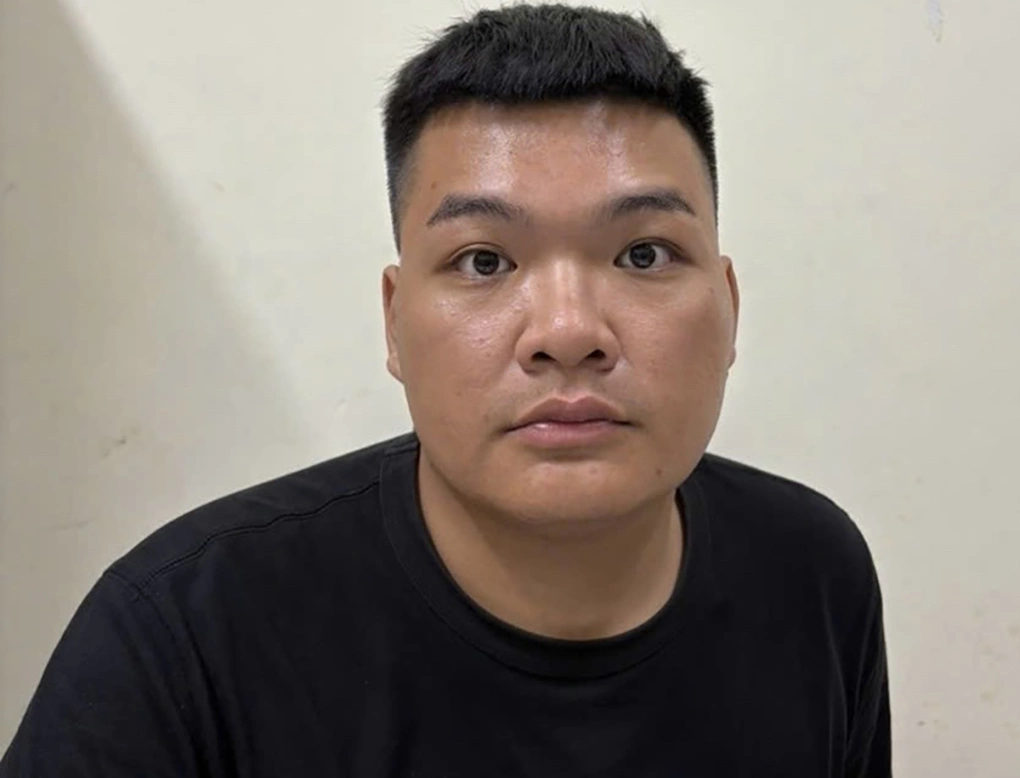 Khống chế chủ tiệm, cướp vàng ở Hà Nội