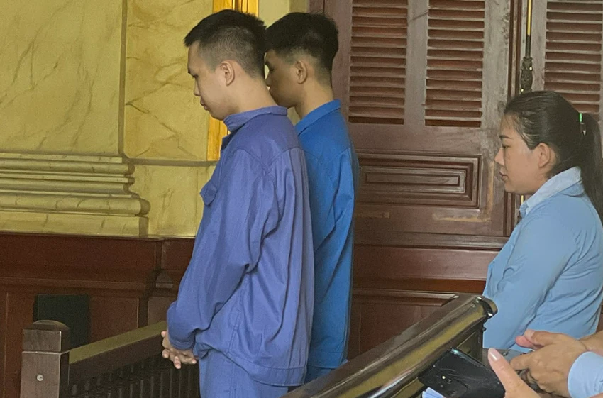 Từ nhắn tin Messenger, hai chị em dễ dàng chiếm đoạt hàng trăm triệu đồng