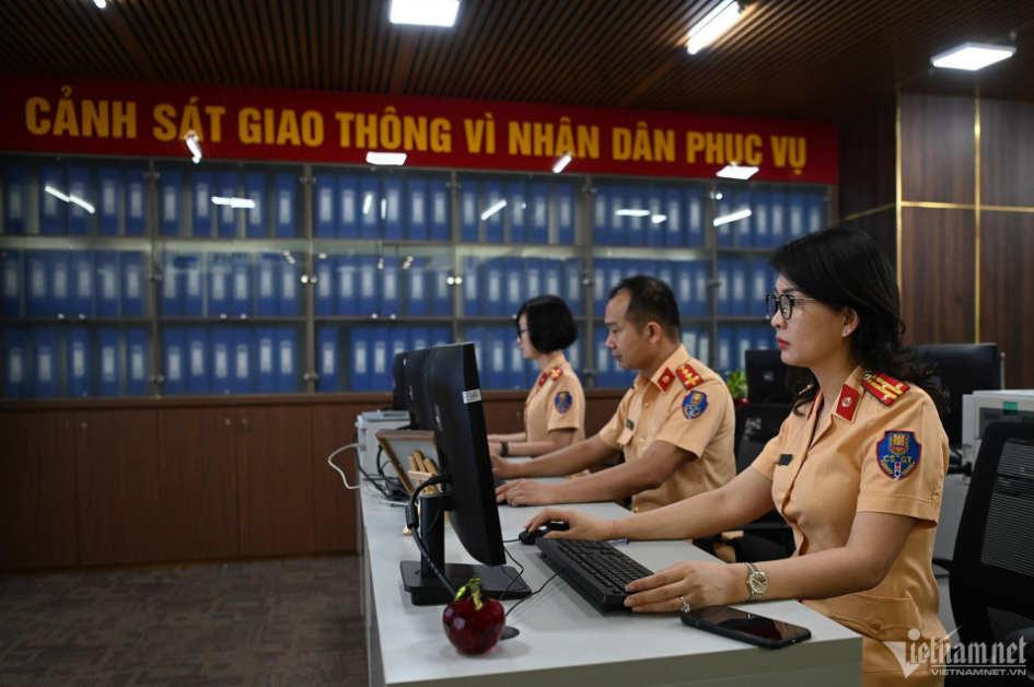 Phiên thứ 9 đấu giá biển số xe: Ngày đầu chốt 64 tỷ đồng