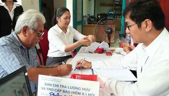 Lương hưu tính thế nào khi đóng BHXH bắt buộc lẫn tự nguyện đủ 35 năm?