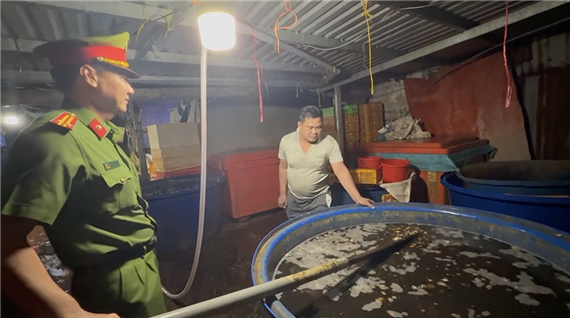 Từ ốc, mì sợi ngâm hóa chất đến thịt giả: Hành vi cần xử lý nghiêm