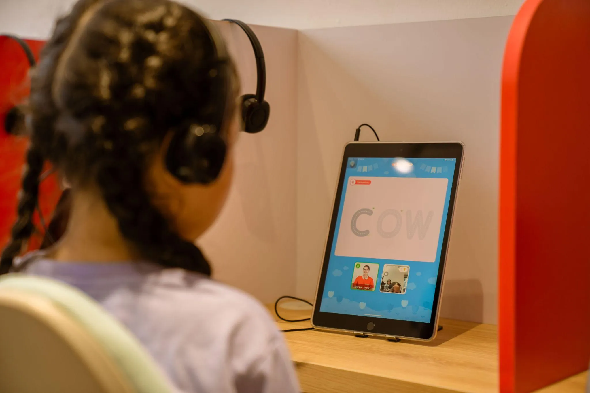 Rino Edu tiên phong ứng dụng AI cùng đội ngũ giáo viên tận tâm