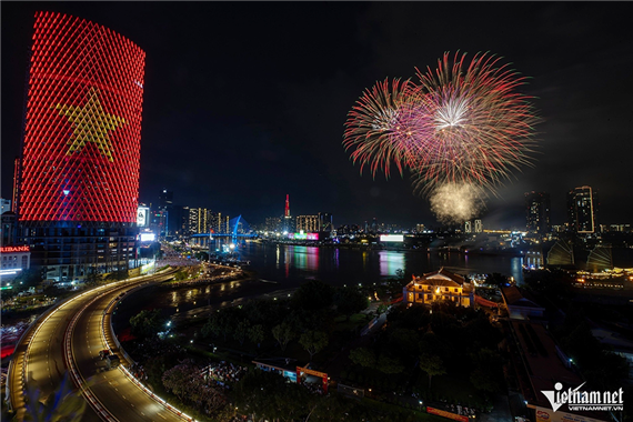 Chi tiết cấm đường phục vụ bắn pháo hoa chào năm mới 2026 tại TPHCM