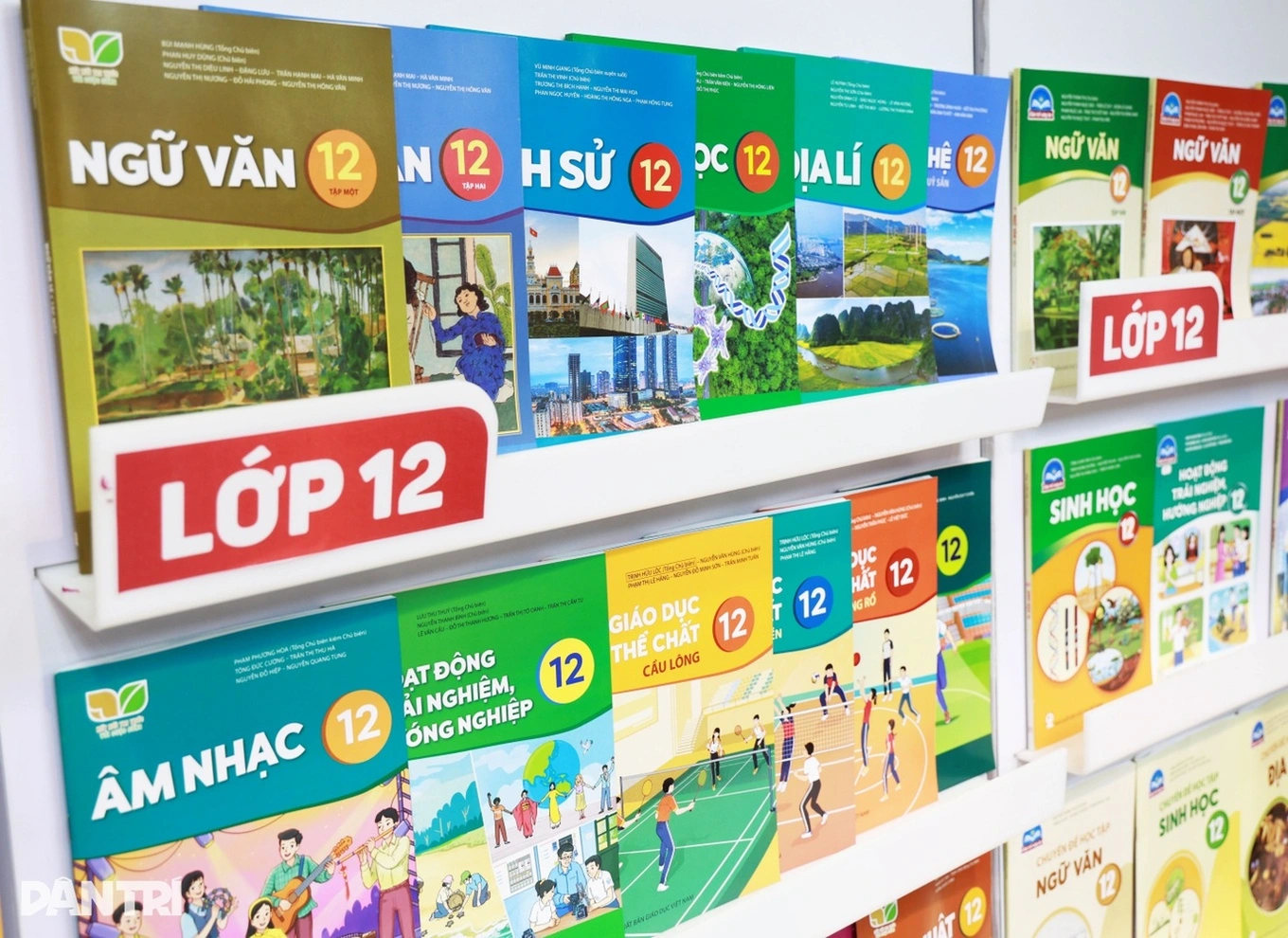 Bộ GD&ĐT tổ chức thẩm định sách giáo khoa chỉnh sửa