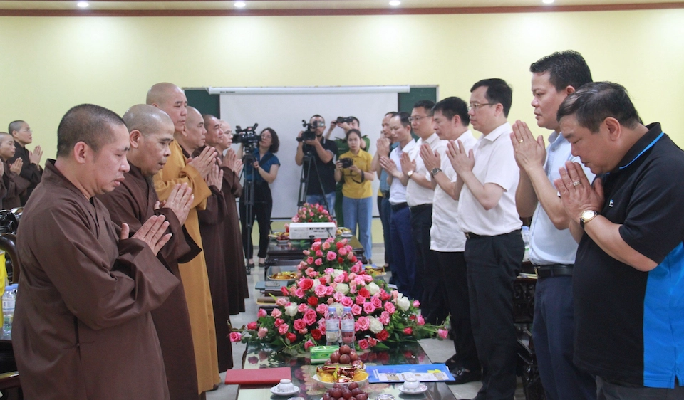 Bộ Công an phối hợp với Giáo hội Phật giáo xây dựng hệ thống quản lý tăng ni, phật tử