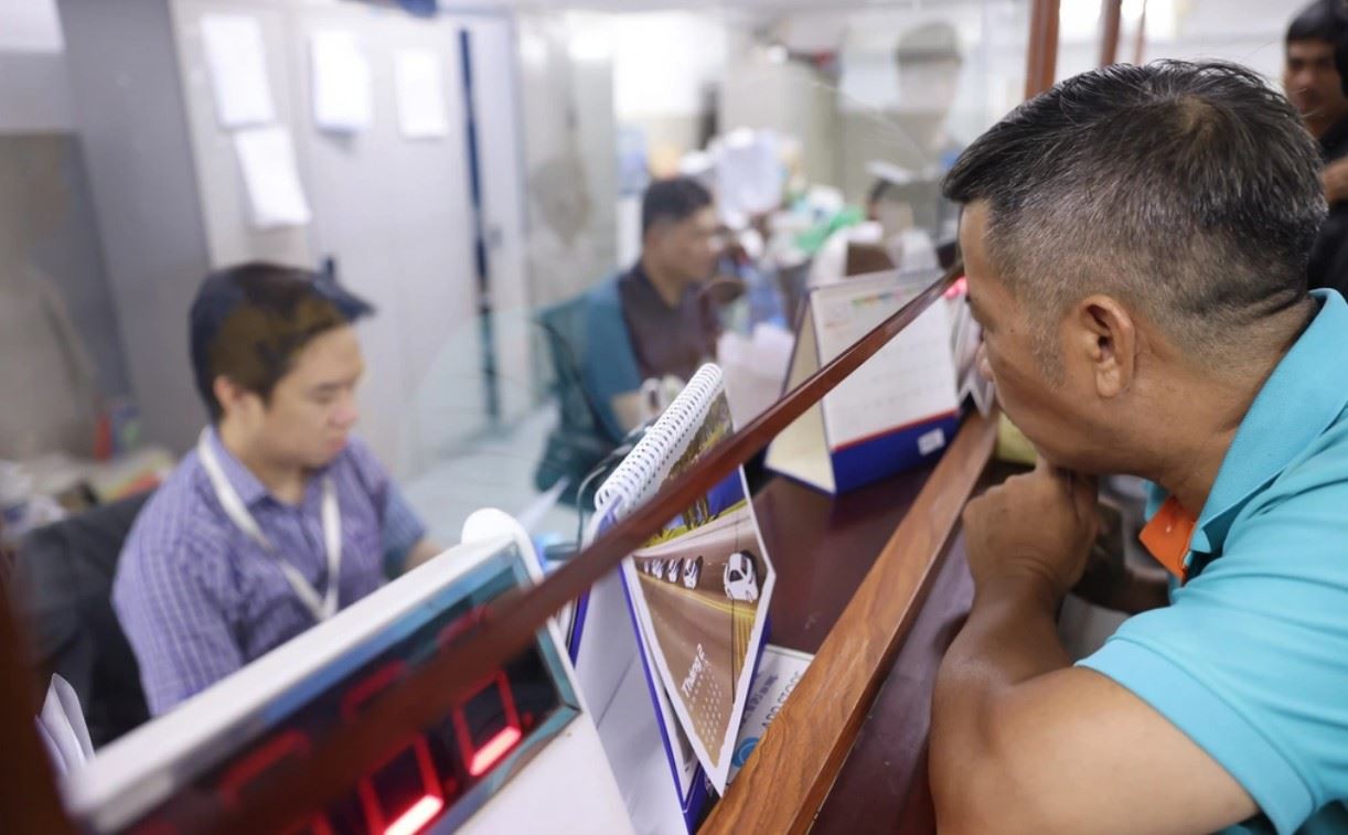 7 trường hợp công chức bị tạm đình chỉ công tác