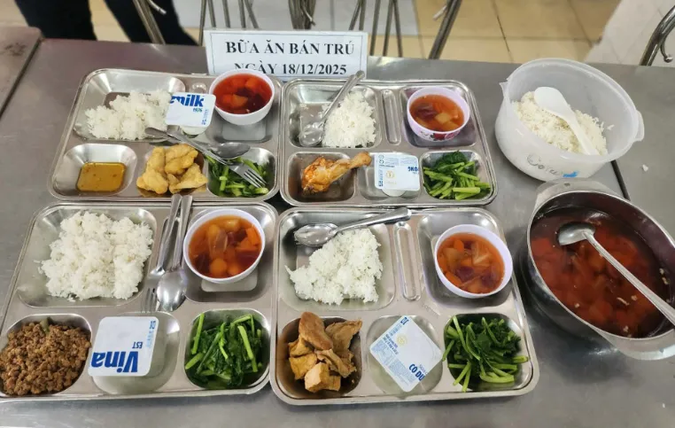 Sở GD-ĐT TPHCM lên tiếng về suất ăn bán trú lèo tèo giá 40.000 đồng