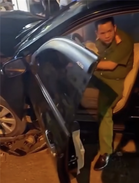 Ô tô tông 10 xe máy ở Bắc Ninh: Tài xế công an vi phạm nồng độ cồn kịch khung