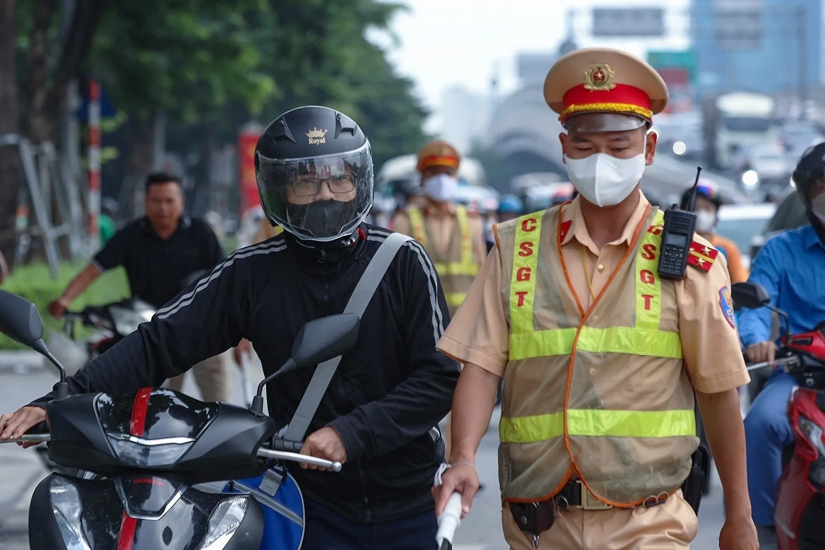 Tăng mức xử phạt vi phạm hành chính đối với vi phạm giao thông là cần thiết