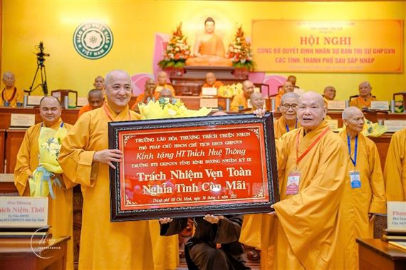 Giáo hội công bố nhân sự 15 ban trị sự Phật giáo các tỉnh, thành phía Nam