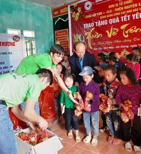 Câu lạc bộ thiện nguyện xanh Phúc Yên: Mang hơi ấm đến vùng cao Hà Giang