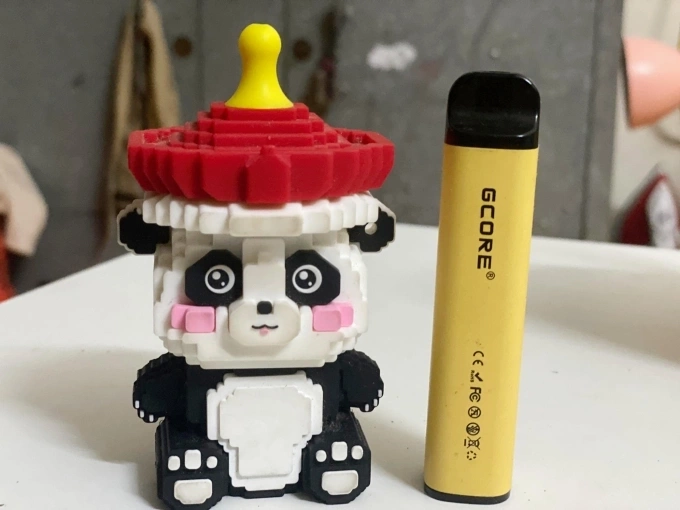 Hiệu trưởng bị phạt 10 triệu đồng nếu để học sinh hút thuốc lá điện tử