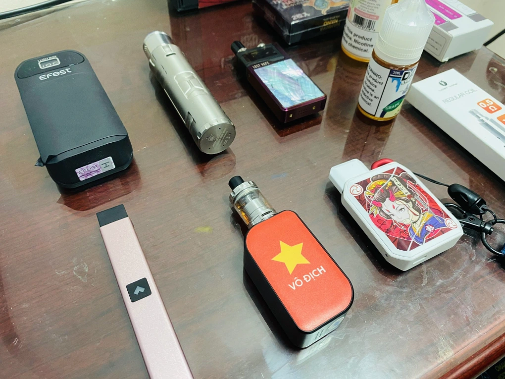 Bộ Y tế đề xuất đưa thuốc lá điện tử, nung nóng vào danh mục ngành nghề cấm