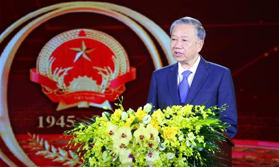 Tổng Bí thư: Cơ cấu lại đội ngũ cán bộ, loại bỏ những người vô cảm với Nhân dân
