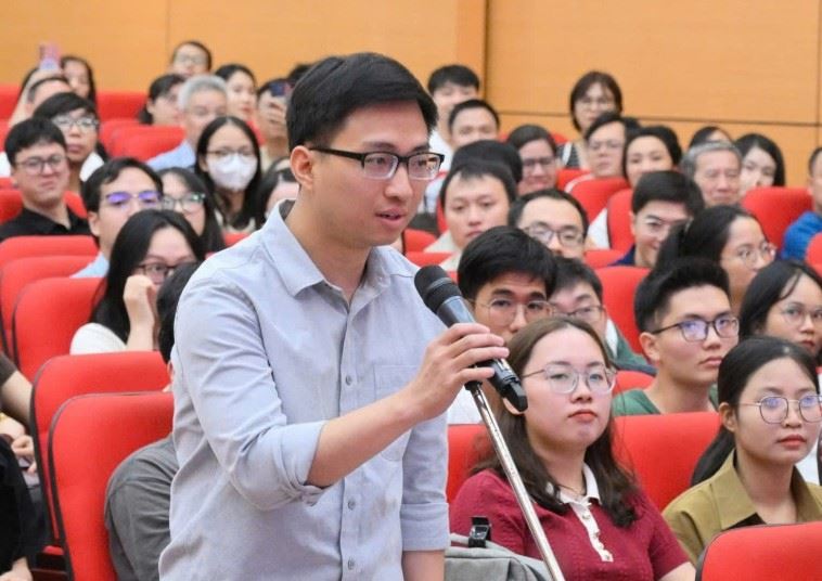 Bộ trưởng Y tế: Sẽ mở rộng chính sách hỗ trợ học phí, học bổng sinh viên y khoa