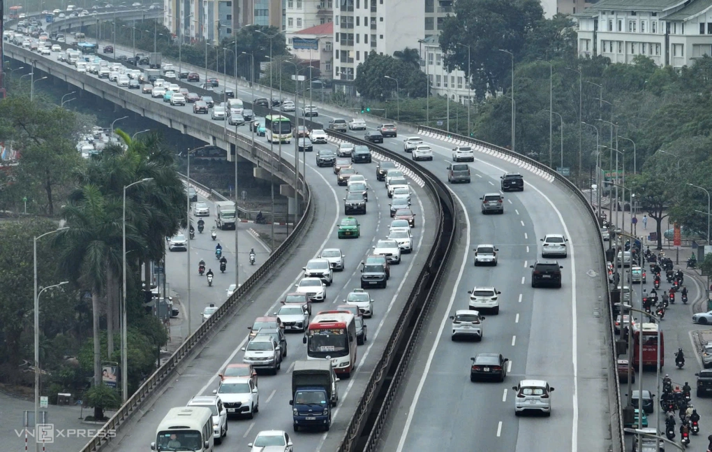 Hà Nội thí điểm hạn chế ôtô tải, container trên một số tuyến đường