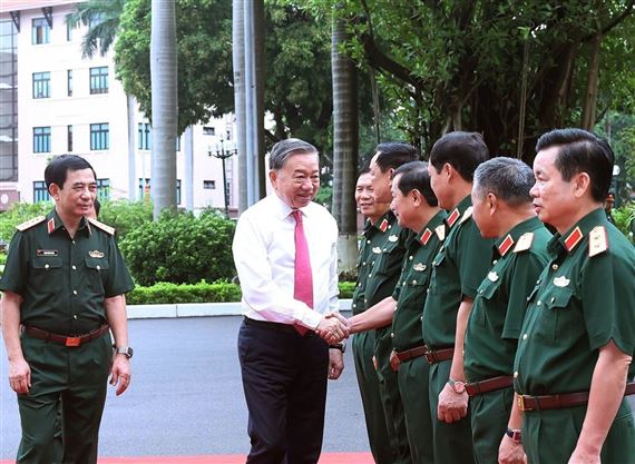 Cán bộ cấp cao Quân đội tham gia Trung ương phải thực sự nổi trội, có uy tín cao