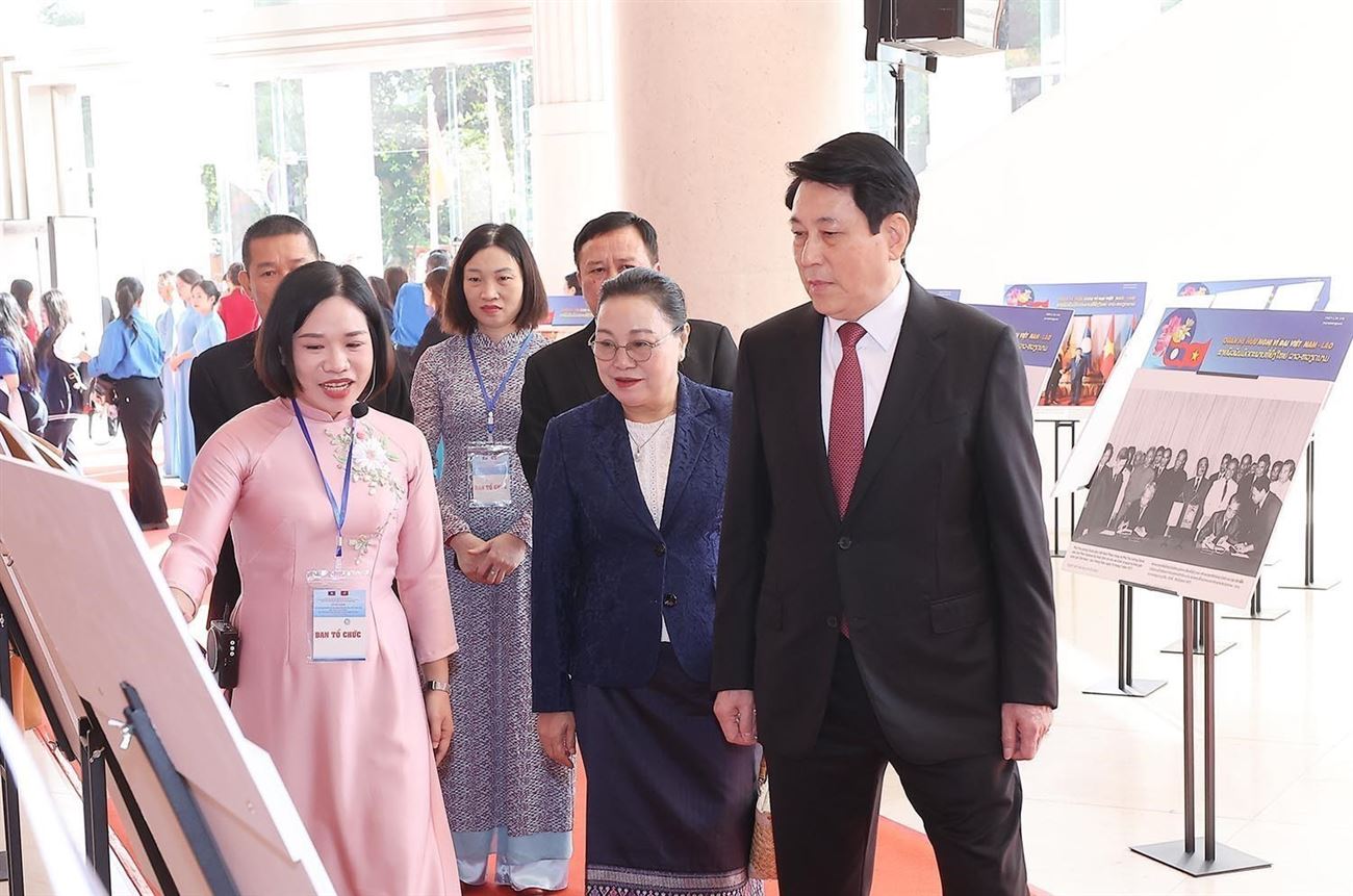 Chủ tịch nước: Việt - Lào là mối quan hệ có một không hai trong lịch sử thế giới