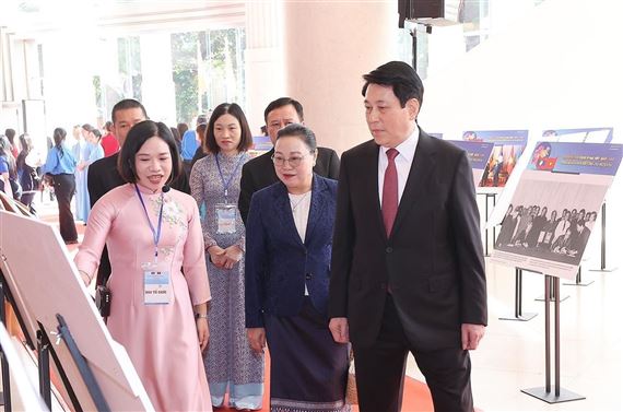 Chủ tịch nước: Việt - Lào là mối quan hệ có một không hai trong lịch sử thế giới