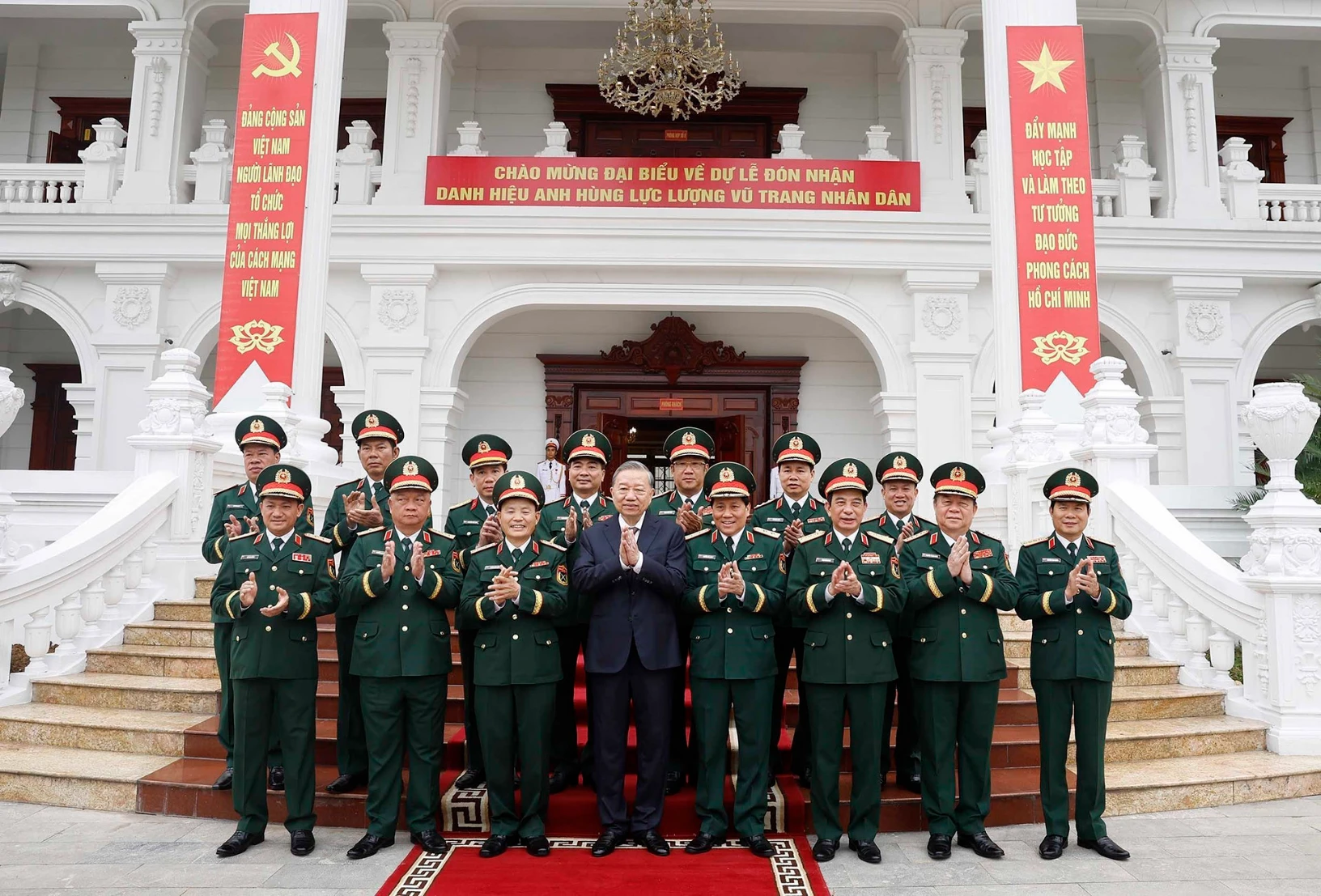 Tổng Bí thư: Xây dựng lực lượng vũ trang Quân khu 3 vững mạnh toàn diện