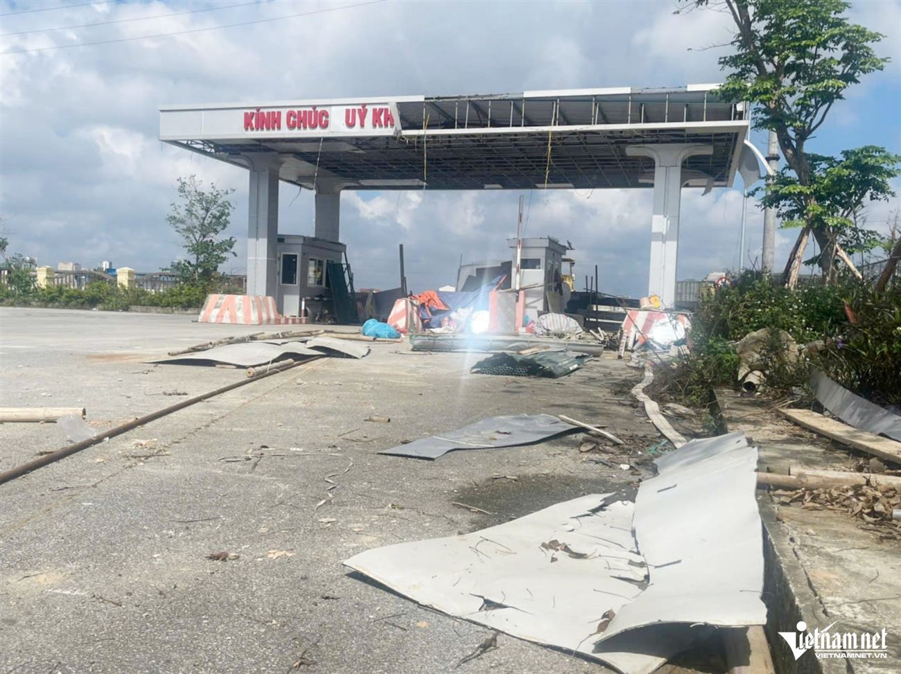 Bến xe 250 tỷ đồng xây dựng xong giai đoạn 1 rồi đắp chiếu