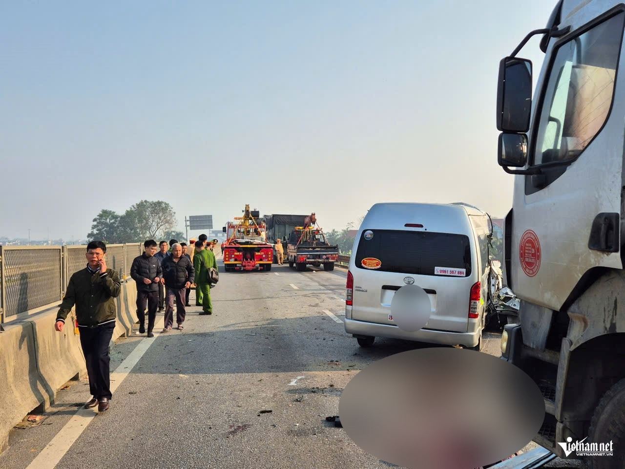 Vụ 3 ô tô tông liên hoàn, 4 người tử vong: Danh tính tài xế và diễn biến va chạm