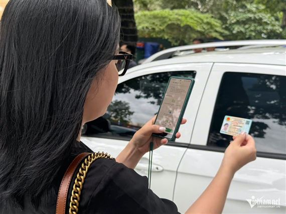 Từ 1/10, xe doanh nghiệp không chuyển đổi tài khoản giao thông vẫn qua trạm thu phí?