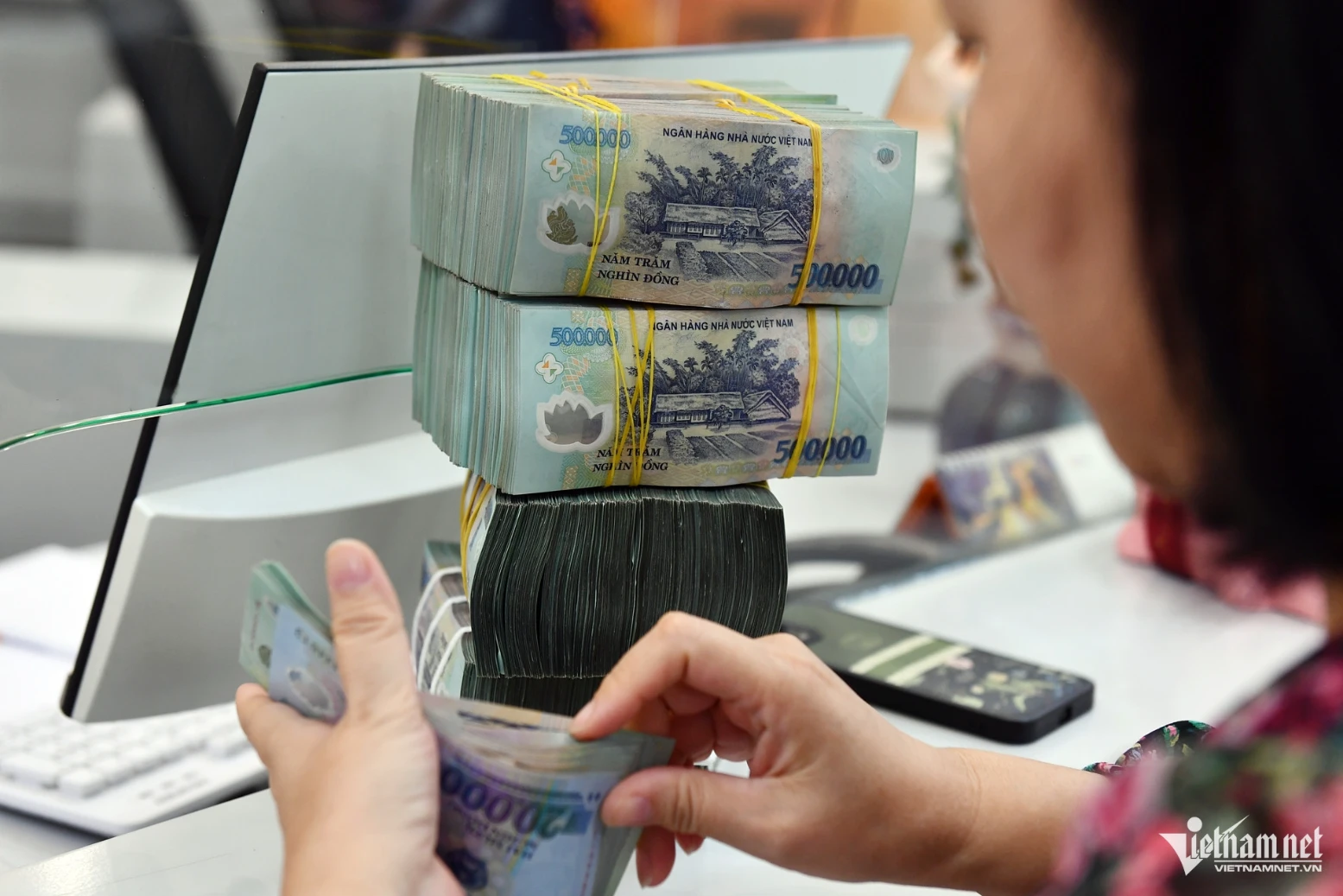 Ngừng sử dụng hóa đơn với hộ kinh doanh doanh thu dưới 500 triệu đồng/năm