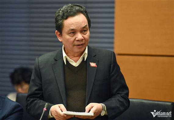 Kiến nghị mở rộng xác minh tài sản của vợ, con quan chức bị truy tố để ngăn tẩu tán