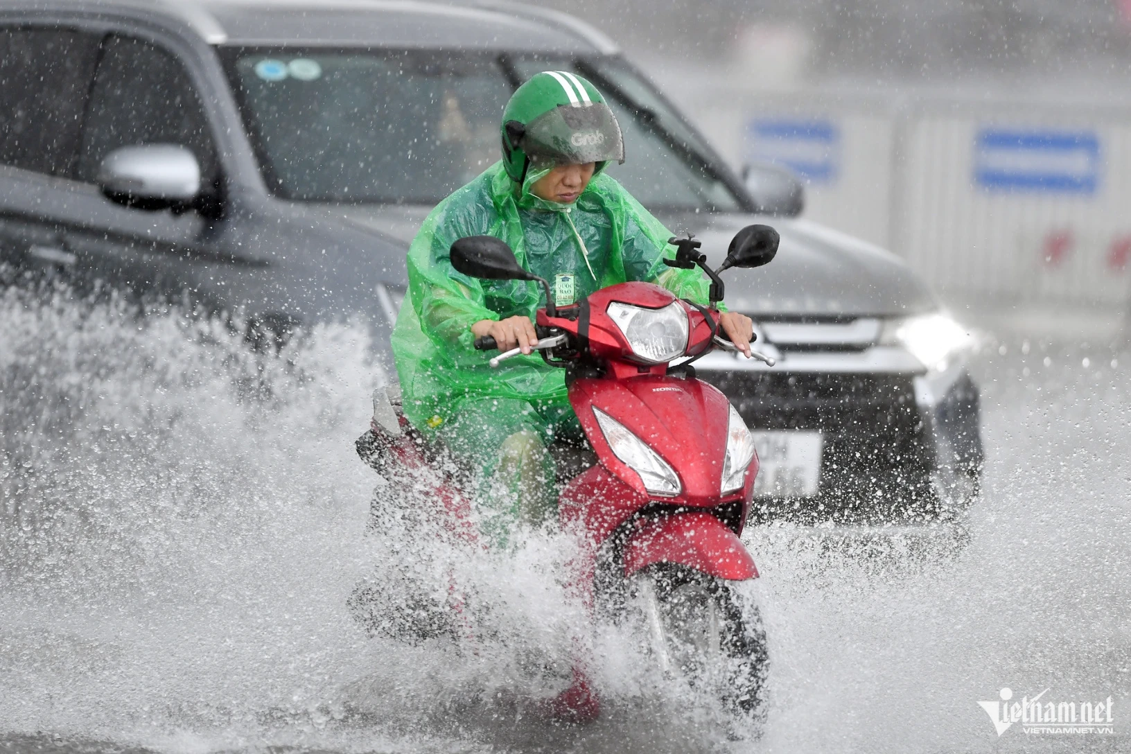 Dự báo thời tiết 10 ngày tới: Miền Bắc đón không khí lạnh, Hà Nội mưa giông kéo dài Bảo Anh