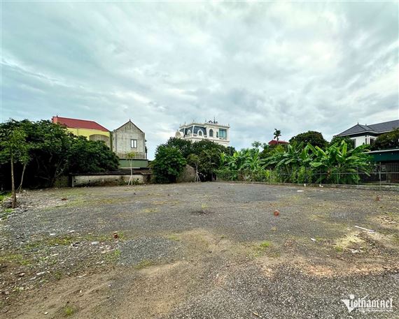 Mắc kẹt sổ đỏ: Không có nhà thì không cấp sổ, không có sổ thì không được xây nhà