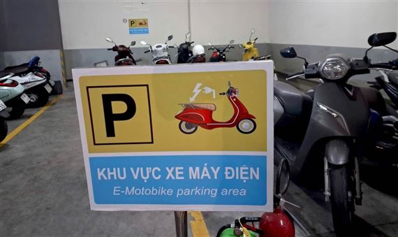 Chuyển xe xăng sang xe điện: Cách thức hóa giải nỗi lo bậc nhất