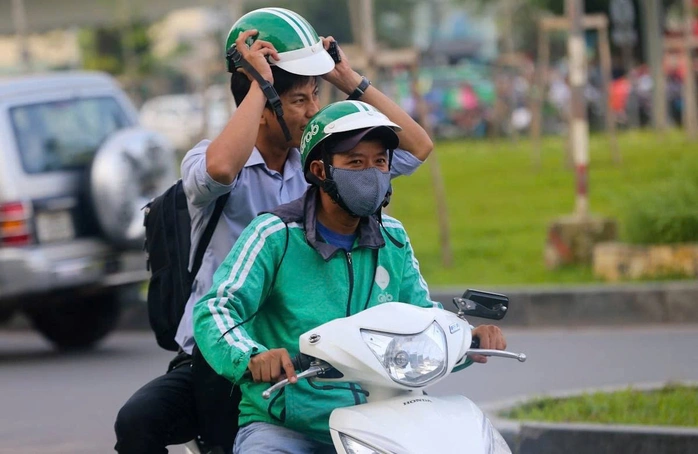 Lý do đề xuất ngừng ký hợp đồng với xe máy công nghệ chạy xăng tại TP HCM