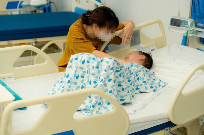 Hai anh em 3 và 5 tuổi nguy kịch sau tai nạn do giảng viên uống rượu lái xe gây ra