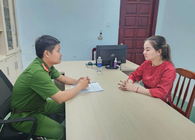 Nổ làm bùa phép để trúng số độc đắc, chiếm đoạt tiền rồi bỏ trốn