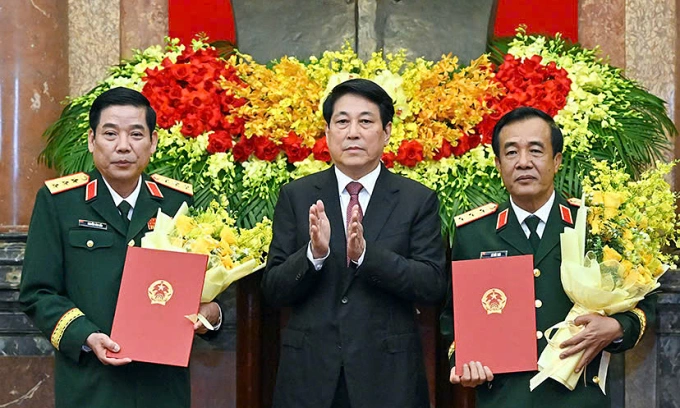 Hai Thứ trưởng Quốc phòng được thăng quân hàm thượng tướng