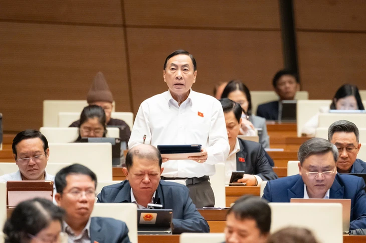 Đại biểu Quốc hội: Tăng cường công an cấp xã đủ mạnh tuần tra thức cho dân ngủ, gác cho dân vui